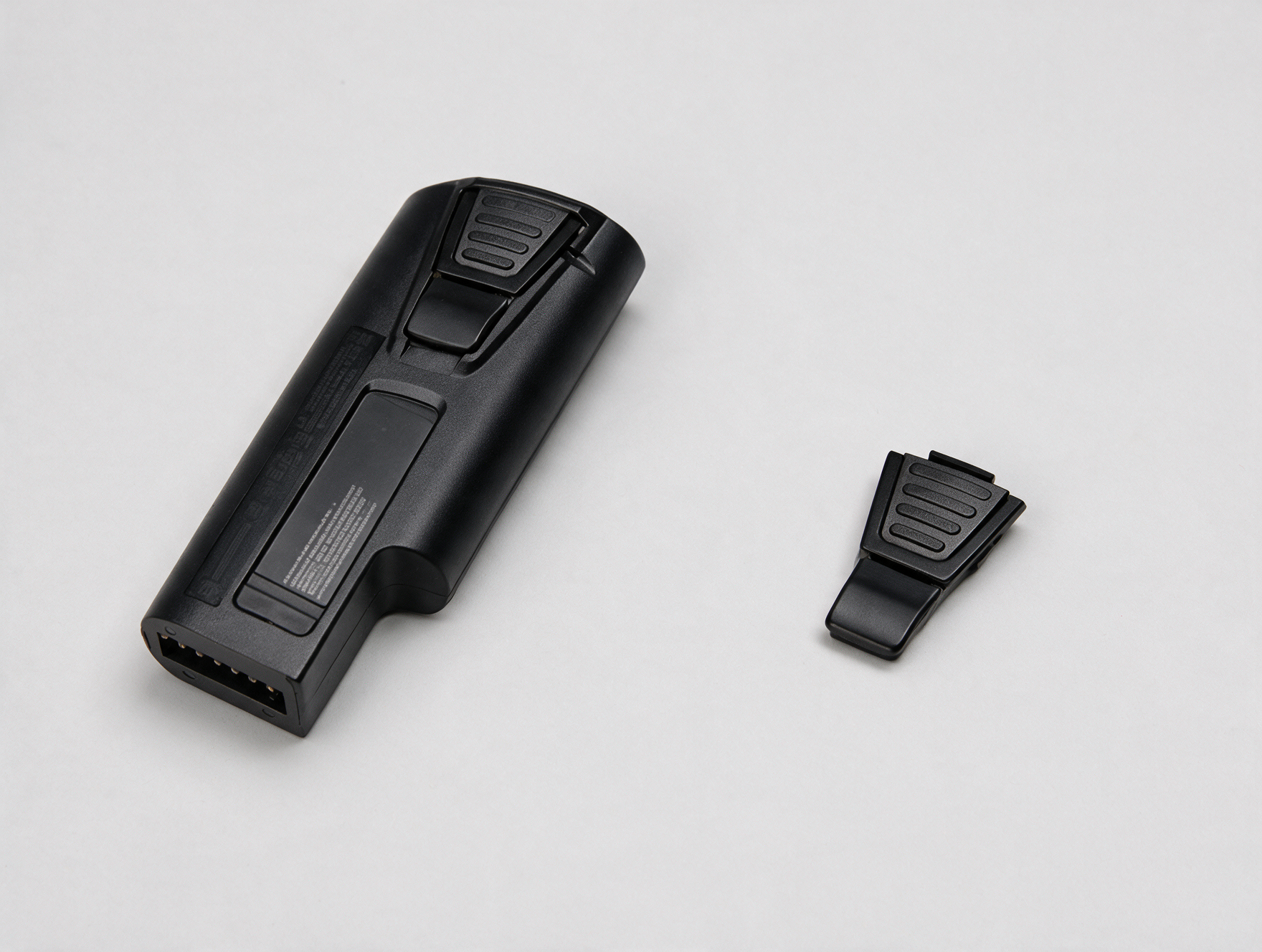 Verrou de batterie et batterie de lecteur RFID Zebra avant montage